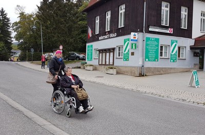Výlet do sklárny v Harrachově