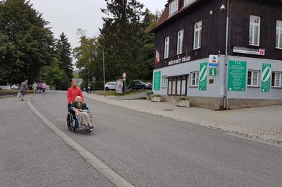 Výlet do sklárny v Harrachově