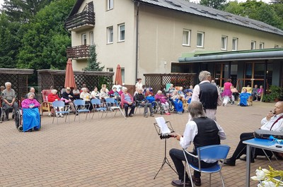 Vystoupení country kapely z Jilemnice