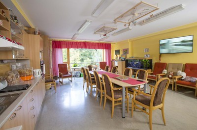 Společenské atrium velké - jídelna