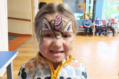 Mezigenerační setkání seniorů a dětí z MŠ Rokytnice nad Jizerou