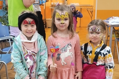 Mezigenerační setkání seniorů a dětí z MŠ Rokytnice nad Jizerou