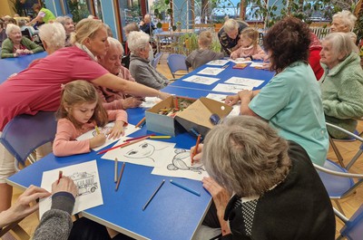 Mezigenerační setkání seniorů a dětí z MŠ Rokytnice nad Jizerou